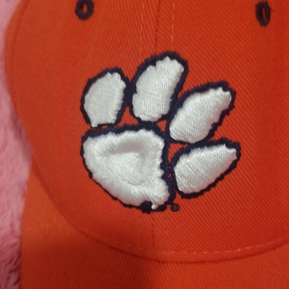 Hat- baseball - Picture 4 of 4